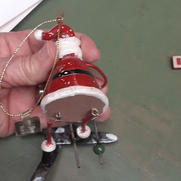 Skiing Santa's, Snowmen, & moose - Picture 8 of 13